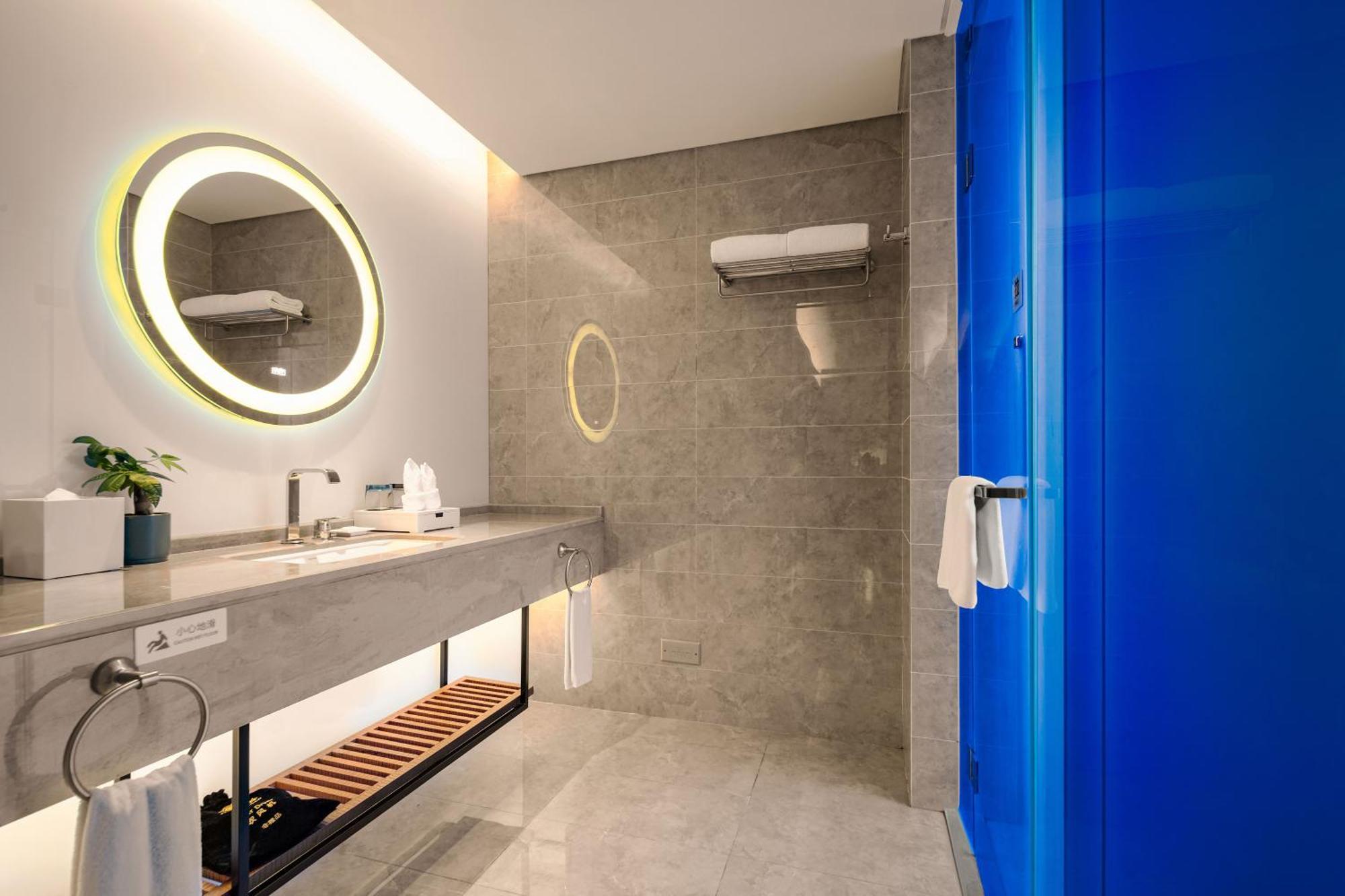 Hisilk Artwork Center Fliport Coso Hotel Xiamen Extérieur photo